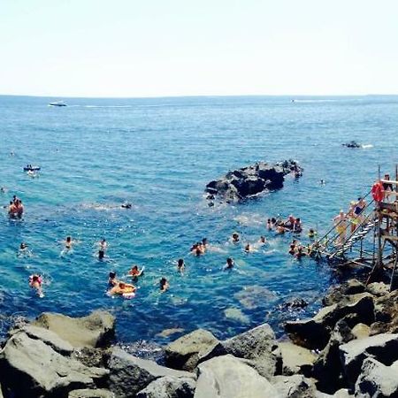 B&B Vicolo Del Chiostro Aci SantʼAntonio Dış mekan fotoğraf