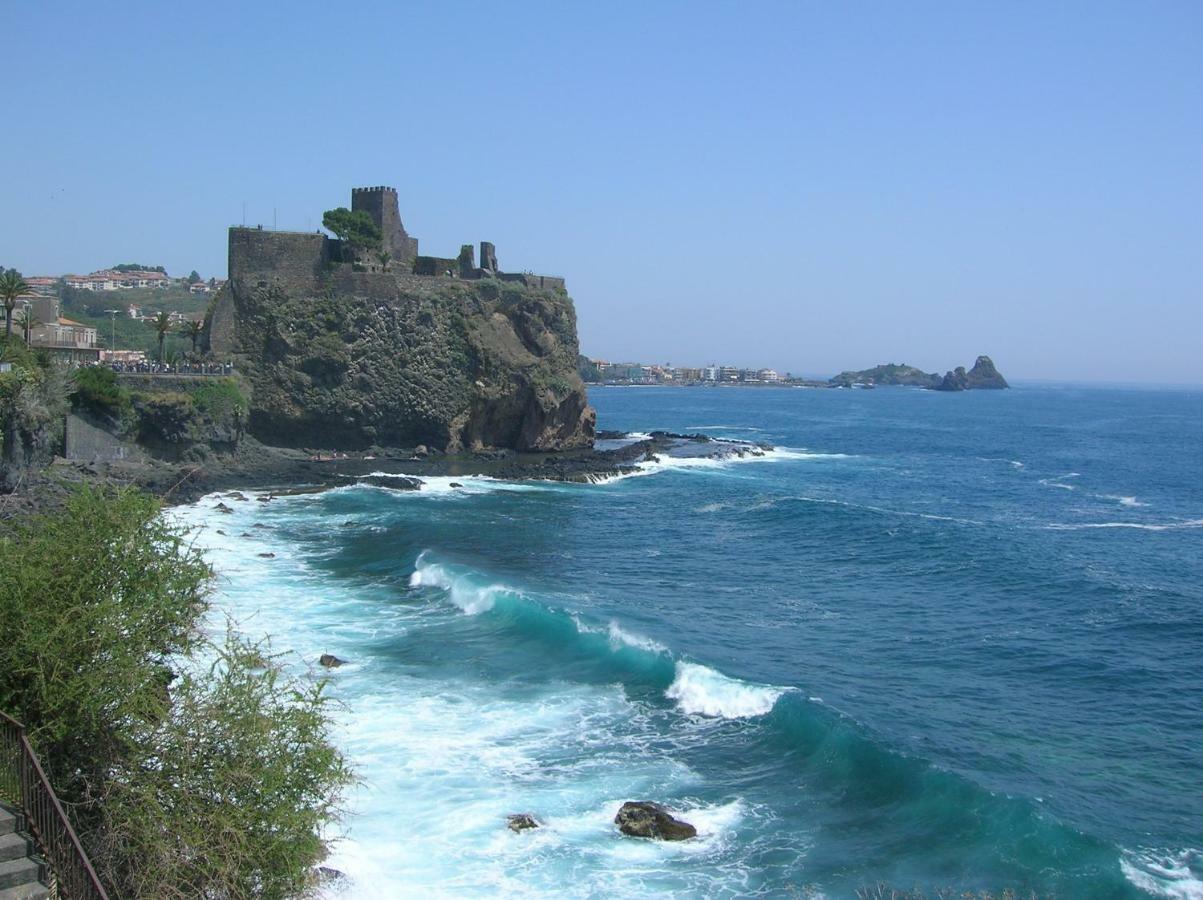 B&B Vicolo Del Chiostro Aci SantʼAntonio Dış mekan fotoğraf