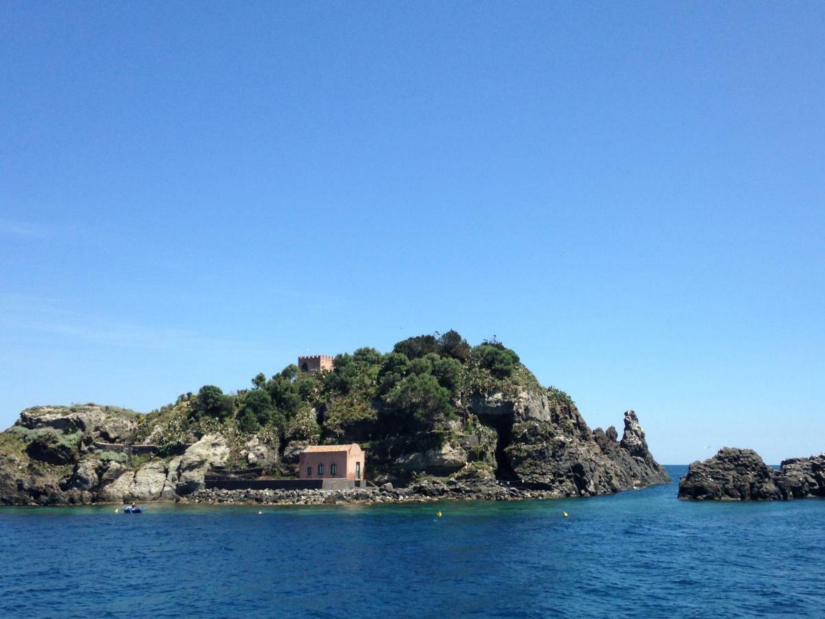 B&B Vicolo Del Chiostro Aci SantʼAntonio Dış mekan fotoğraf