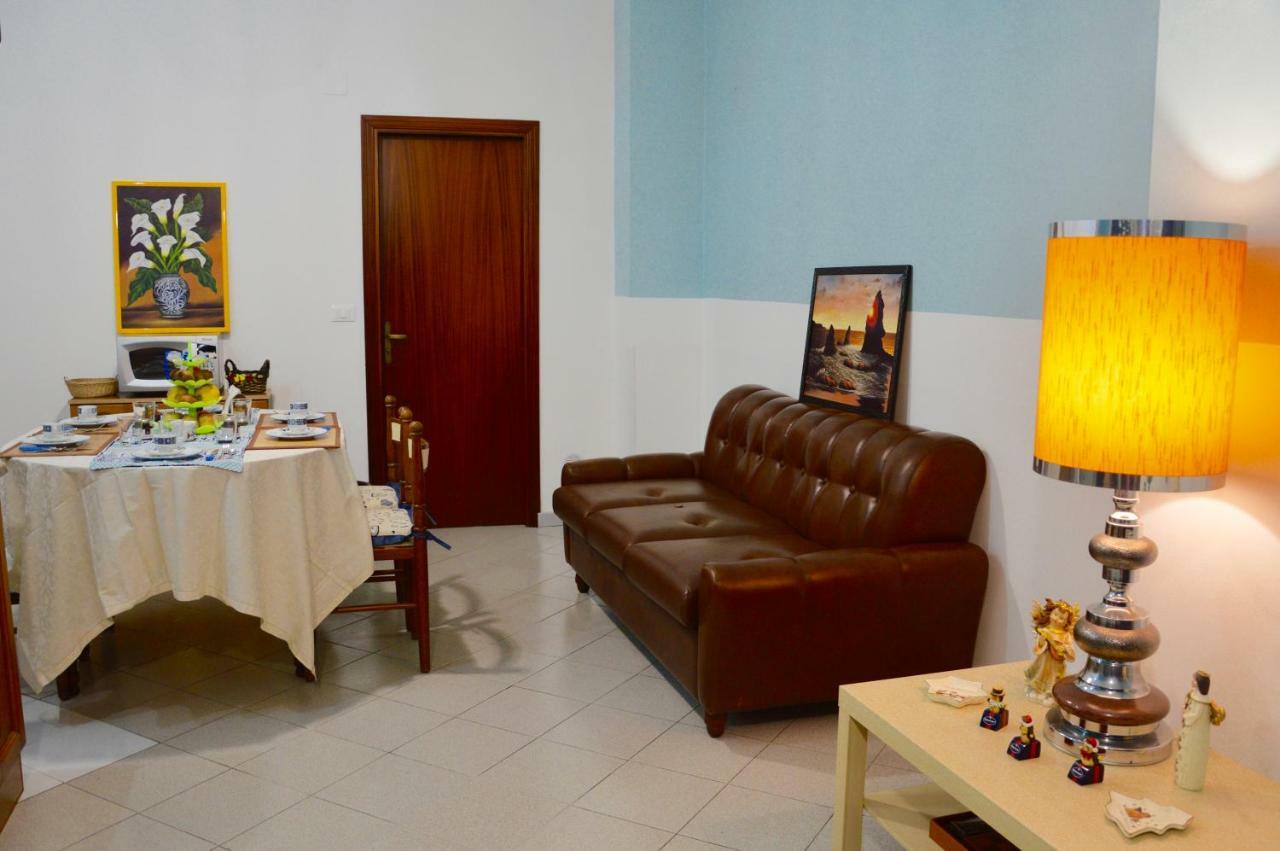 B&B Vicolo Del Chiostro Aci SantʼAntonio Dış mekan fotoğraf